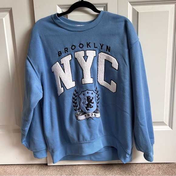 BLUE NYC CREWNECK- M - Picture 1 of 4